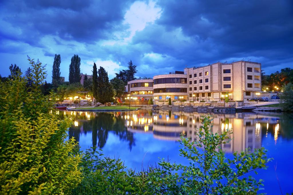 Park Hotel Stara Zagora Buitenkant foto