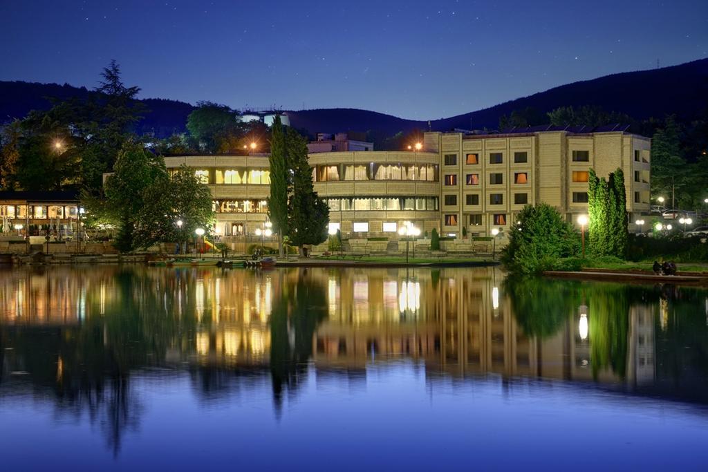 Park Hotel Stara Zagora Buitenkant foto