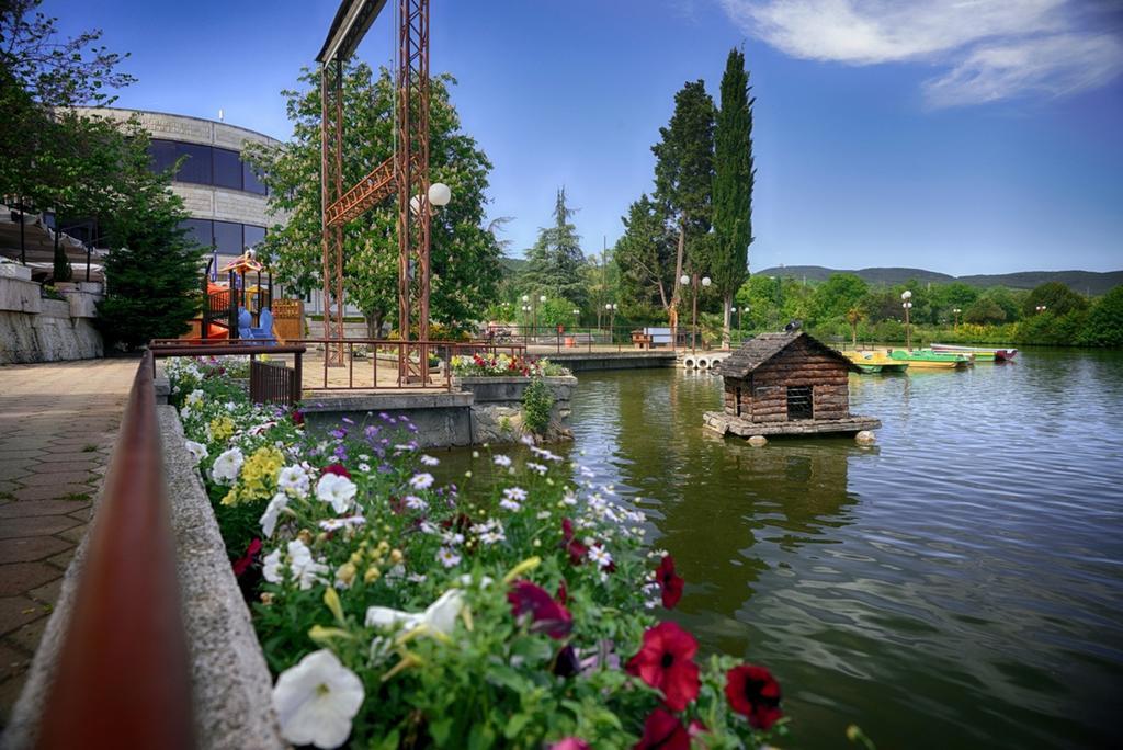 Park Hotel Stara Zagora Buitenkant foto